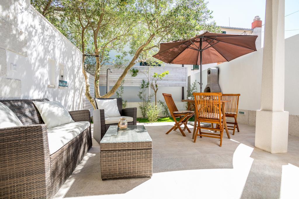 Zlatni Bol Apartments Экстерьер фото