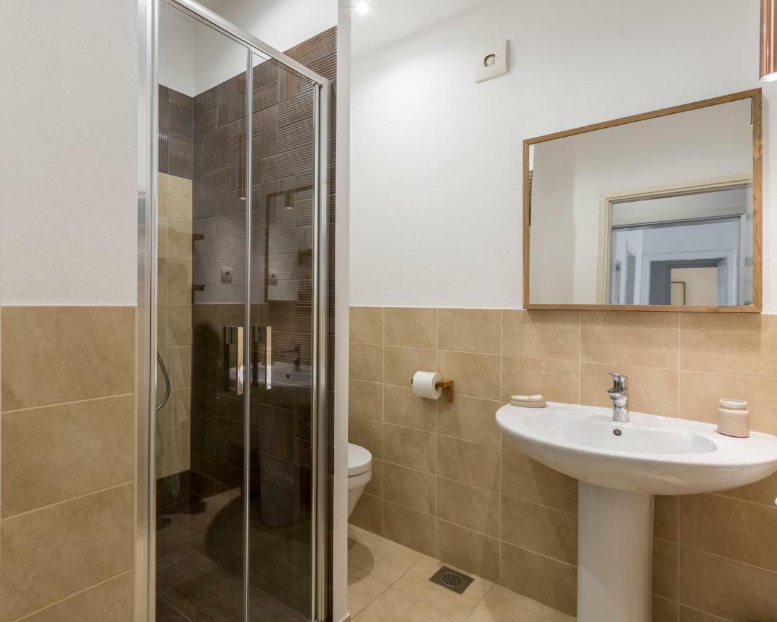 Zlatni Bol Apartments Экстерьер фото