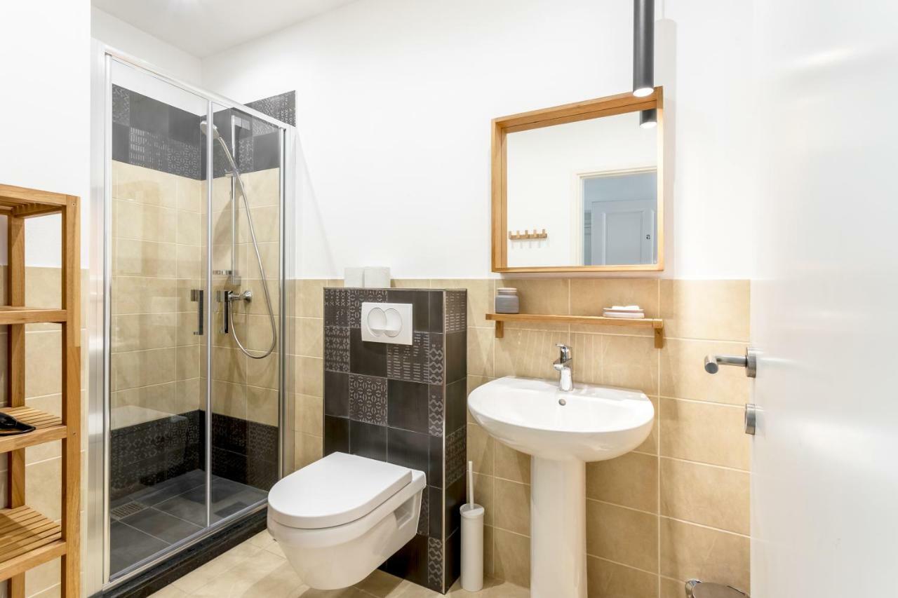 Zlatni Bol Apartments Экстерьер фото